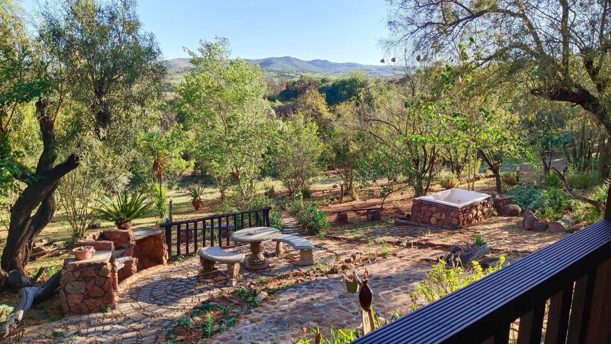 Koinonia Bush Lodge Hartbeespoort Zewnętrze zdjęcie